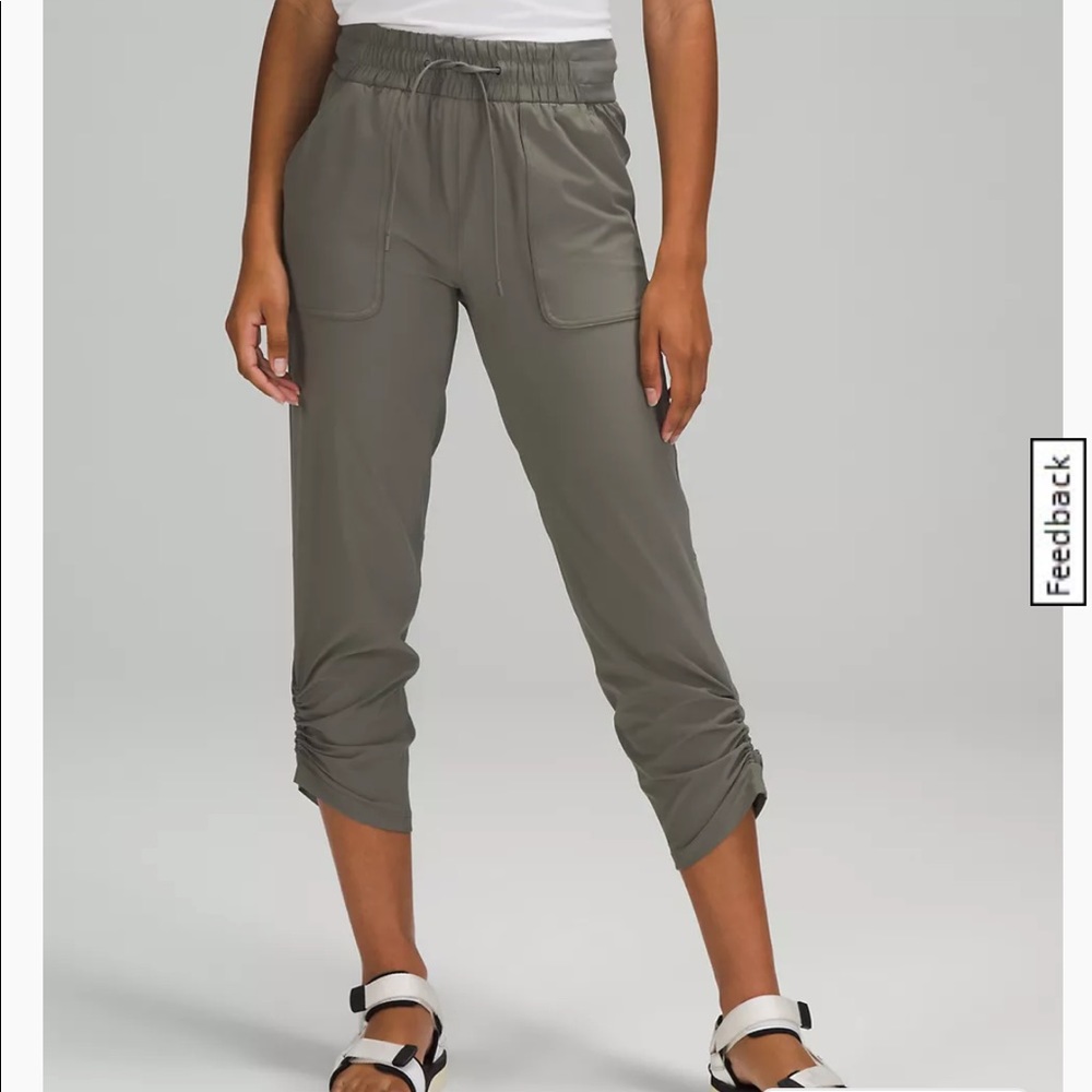 Lululemon woman’s Beyond the studio crop